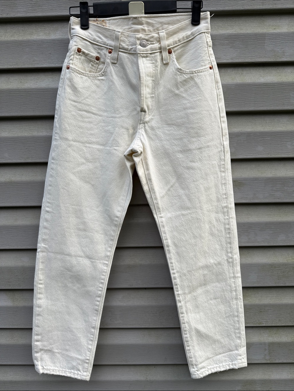 Levi’s | 501 Original Cropped Womens Jeans Ecru White size 23 L26 - Picture 2 of 9